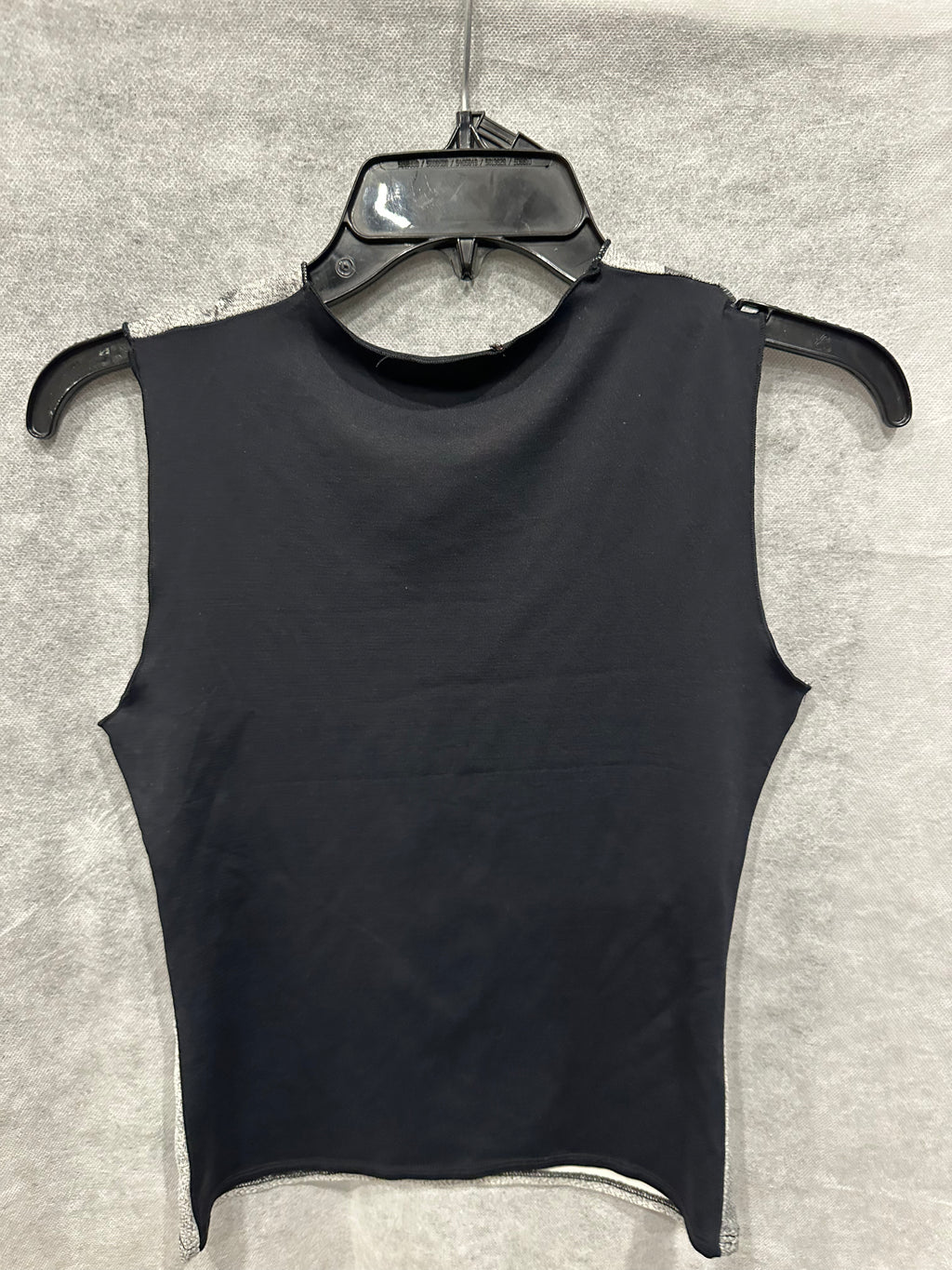 Graphic print tank