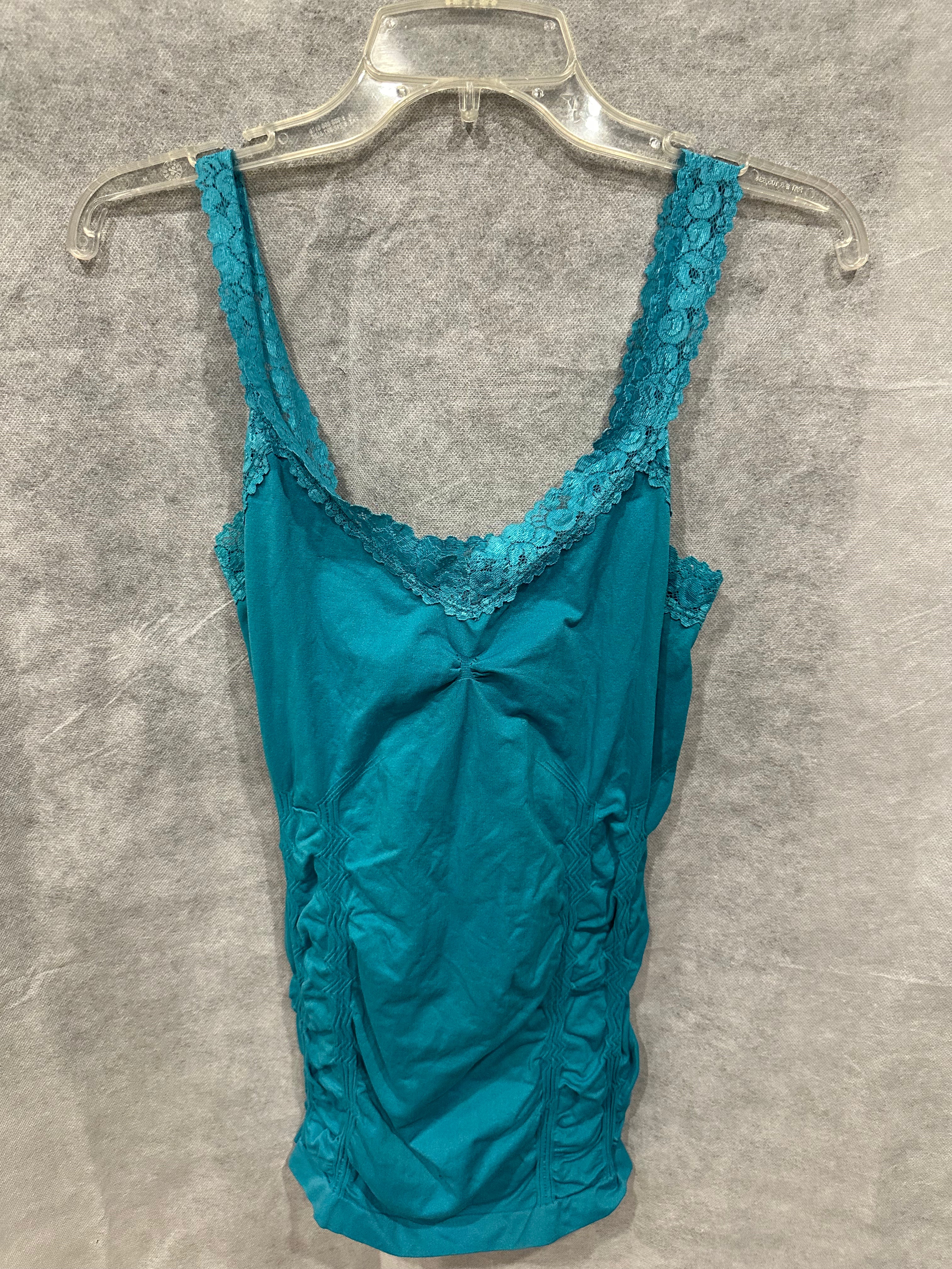 Kismet gathered lace tank