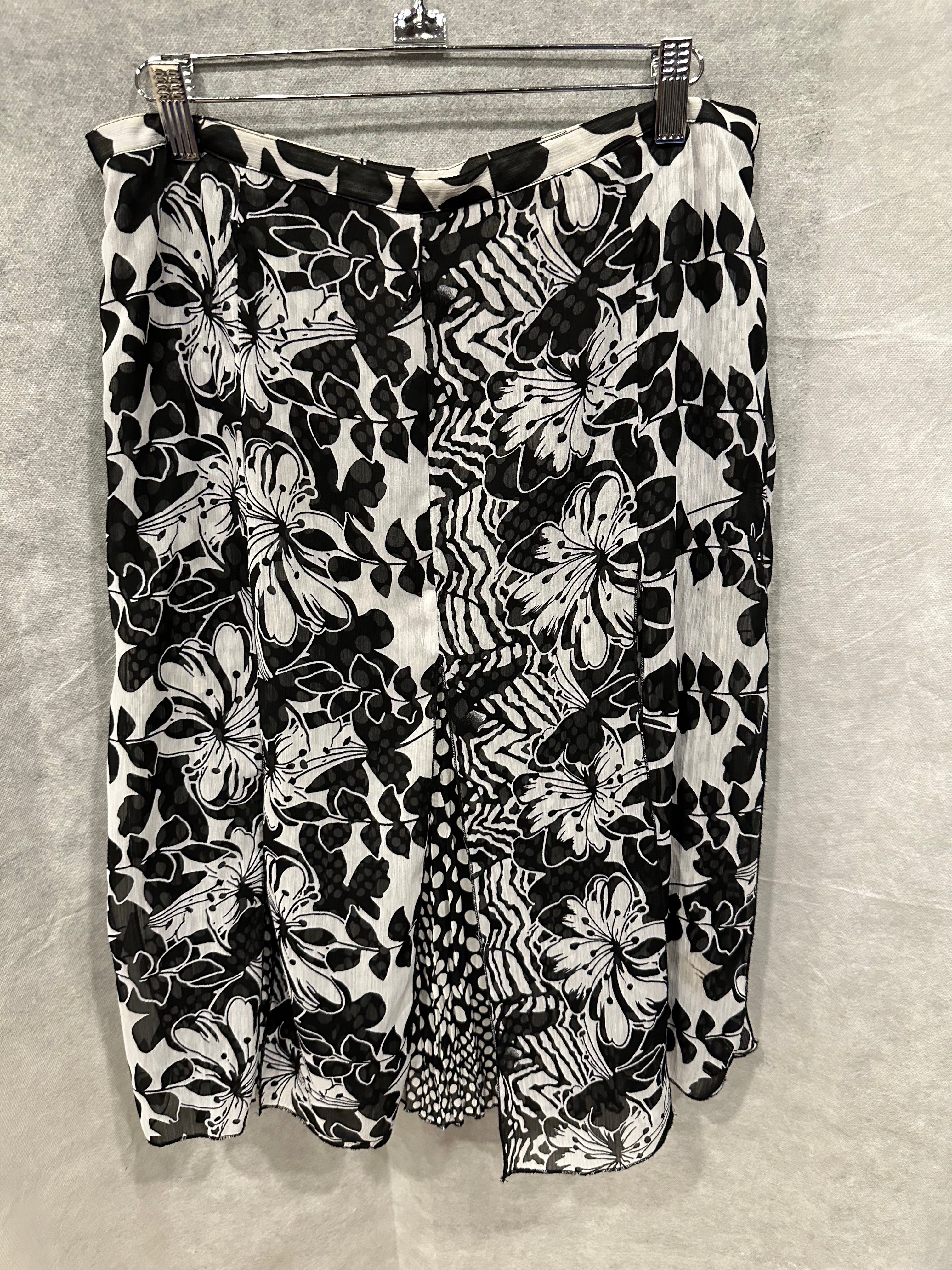 Panel print skirt