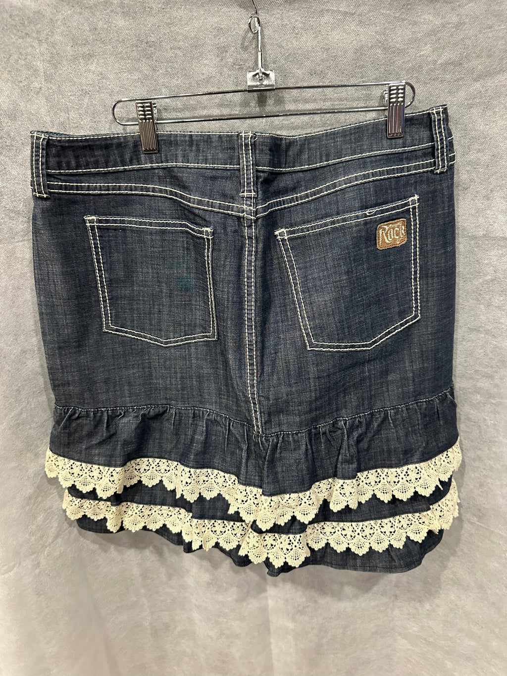 Rock lace ruffle midi skirt