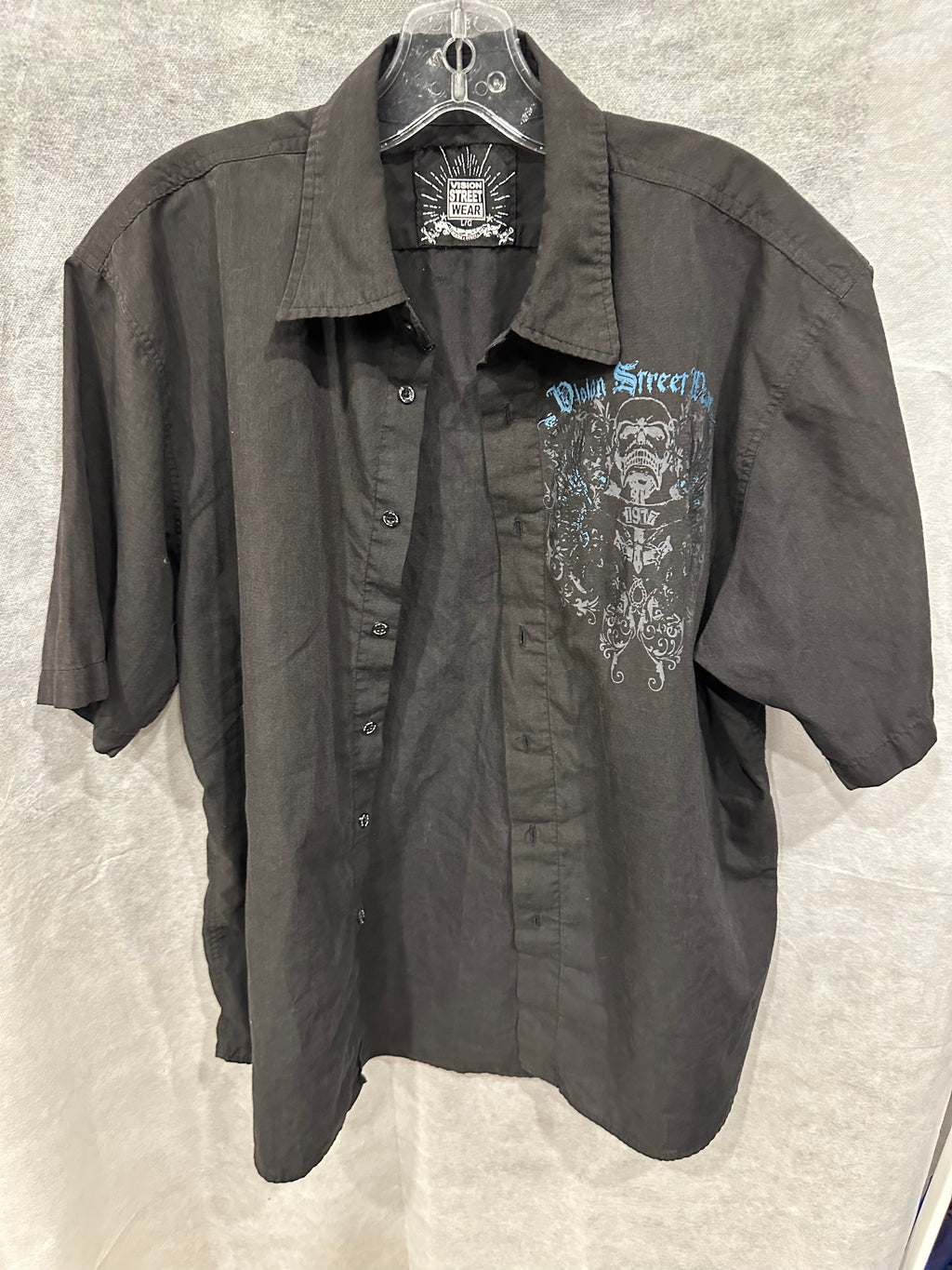 Skull button up