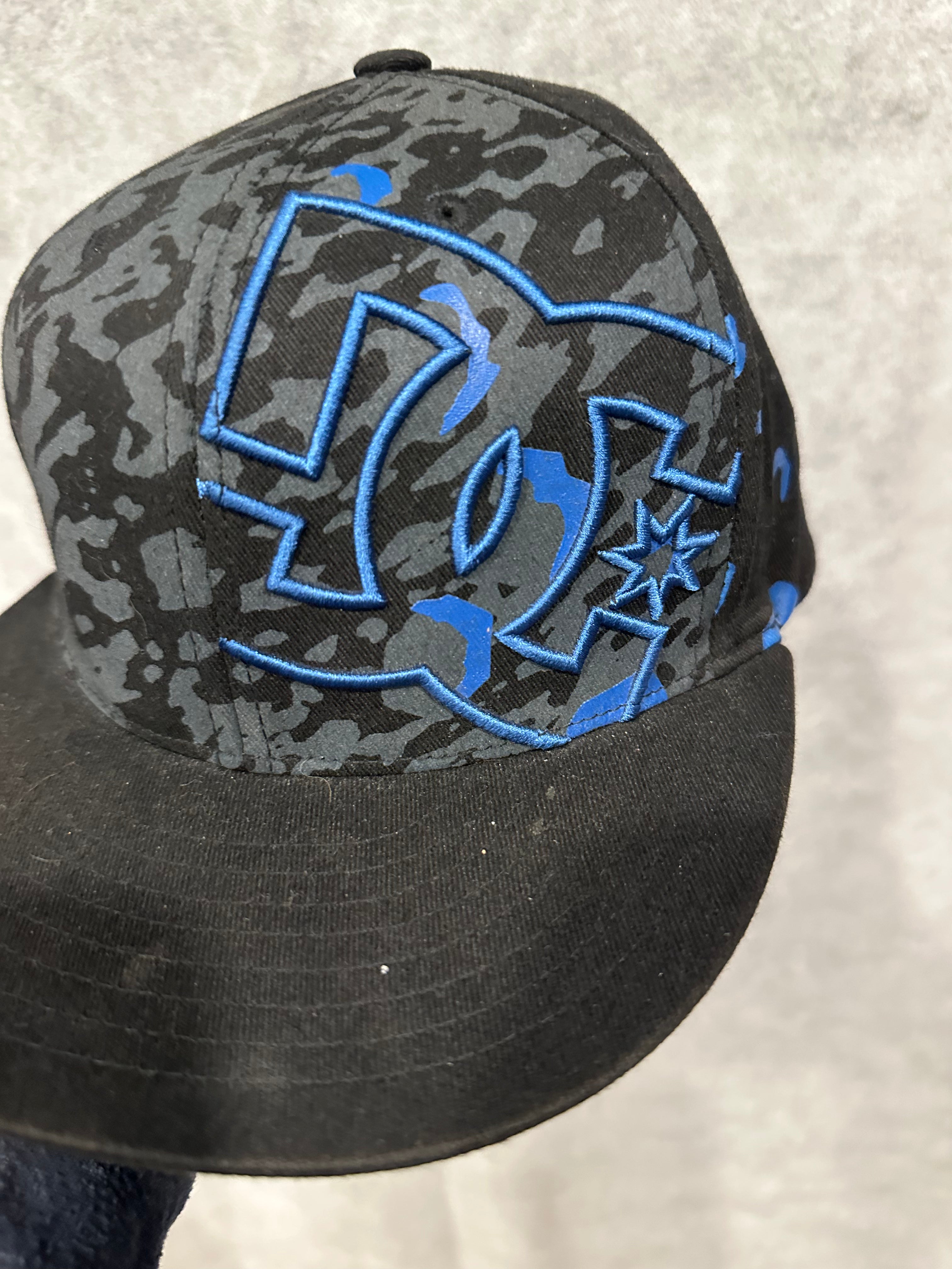 Dc hat