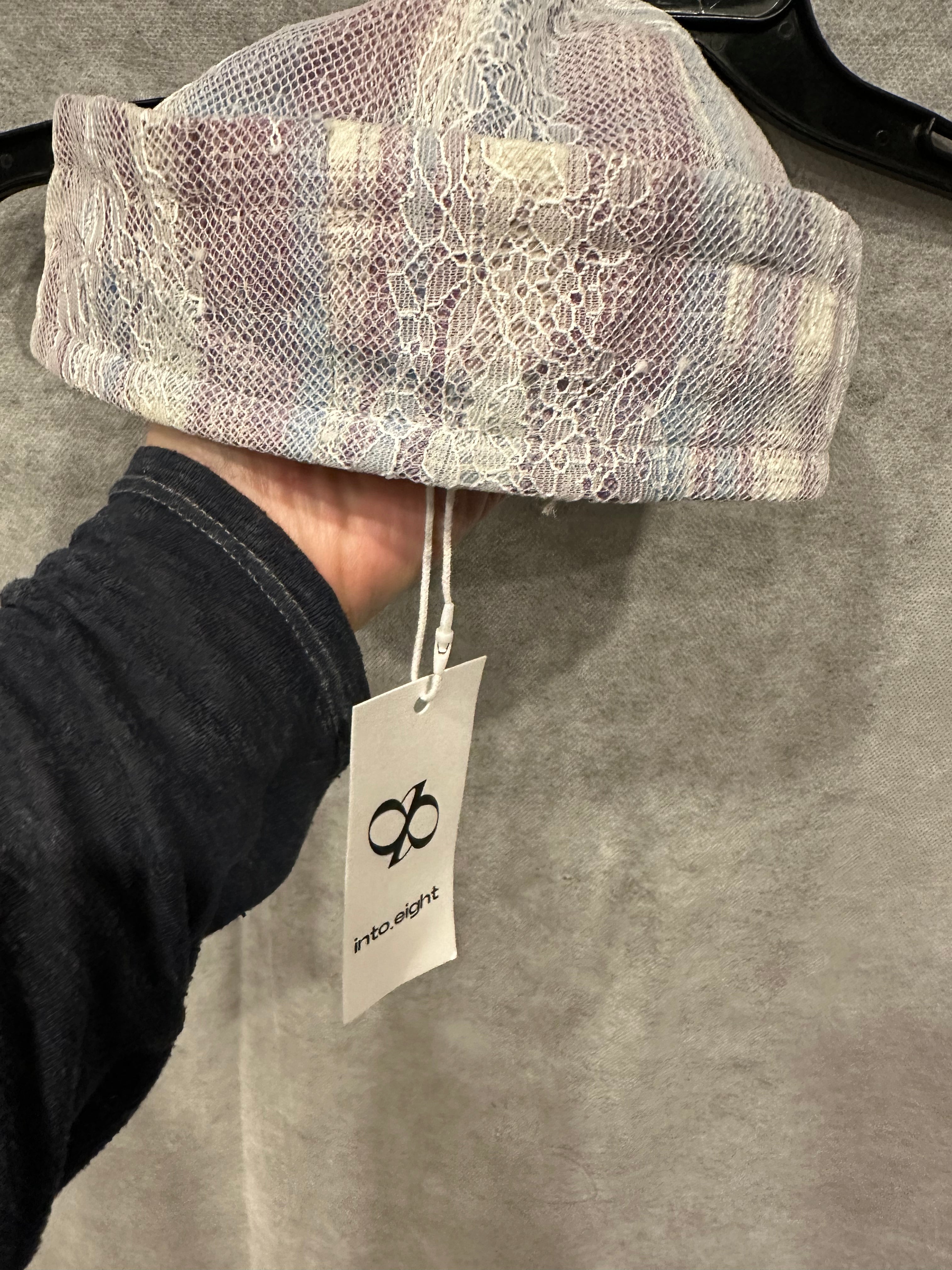 Into.eight button hat