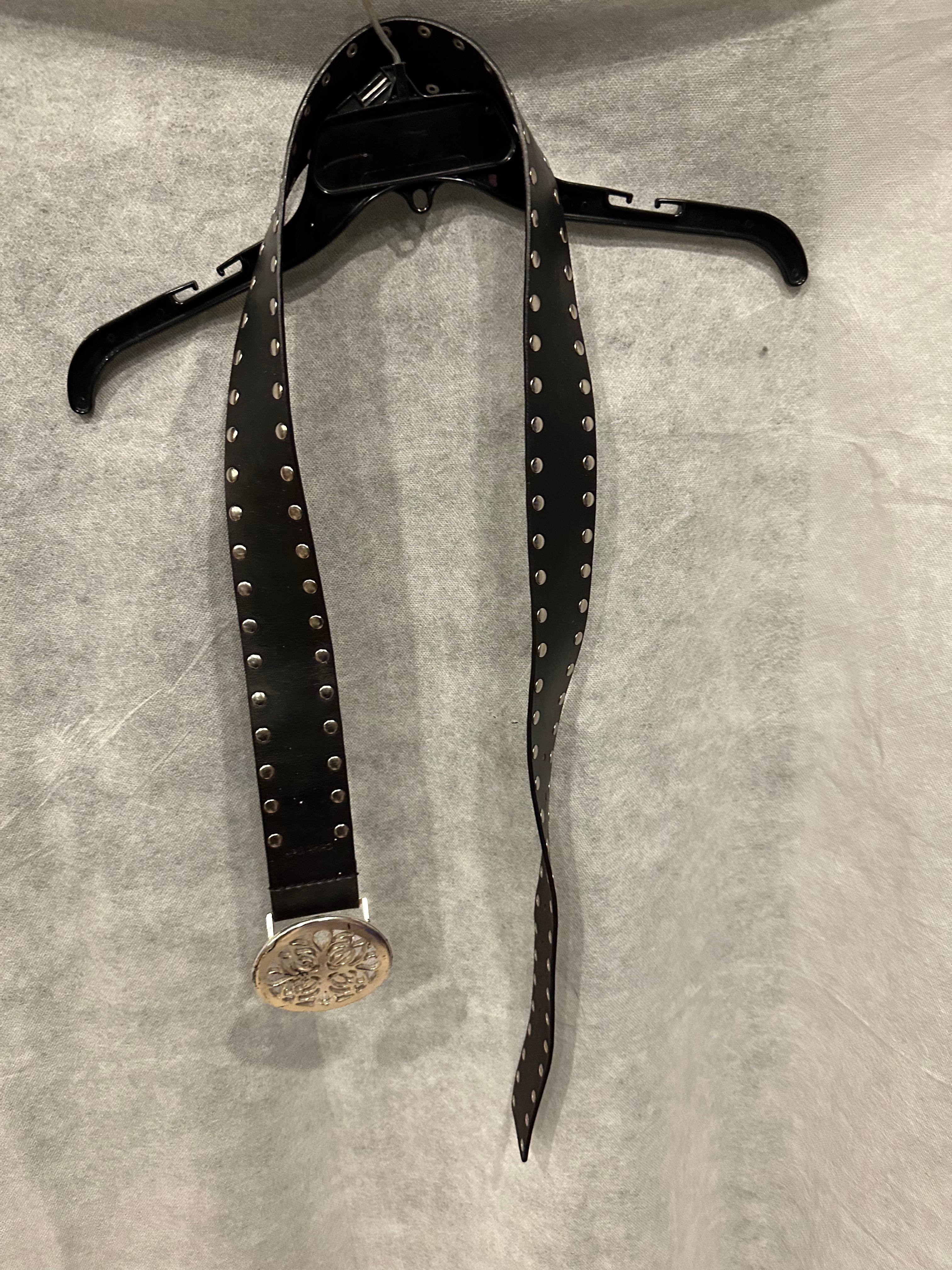 Stud buckle belt