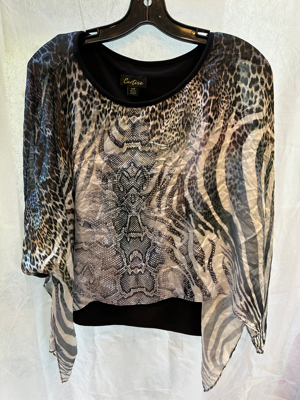 Carries snake double layer top