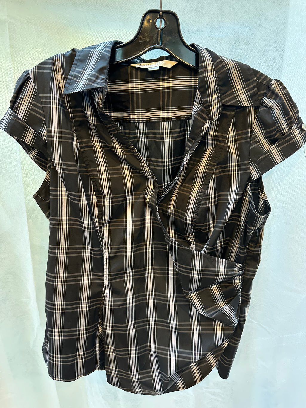 Cleocleo asymmetrical top