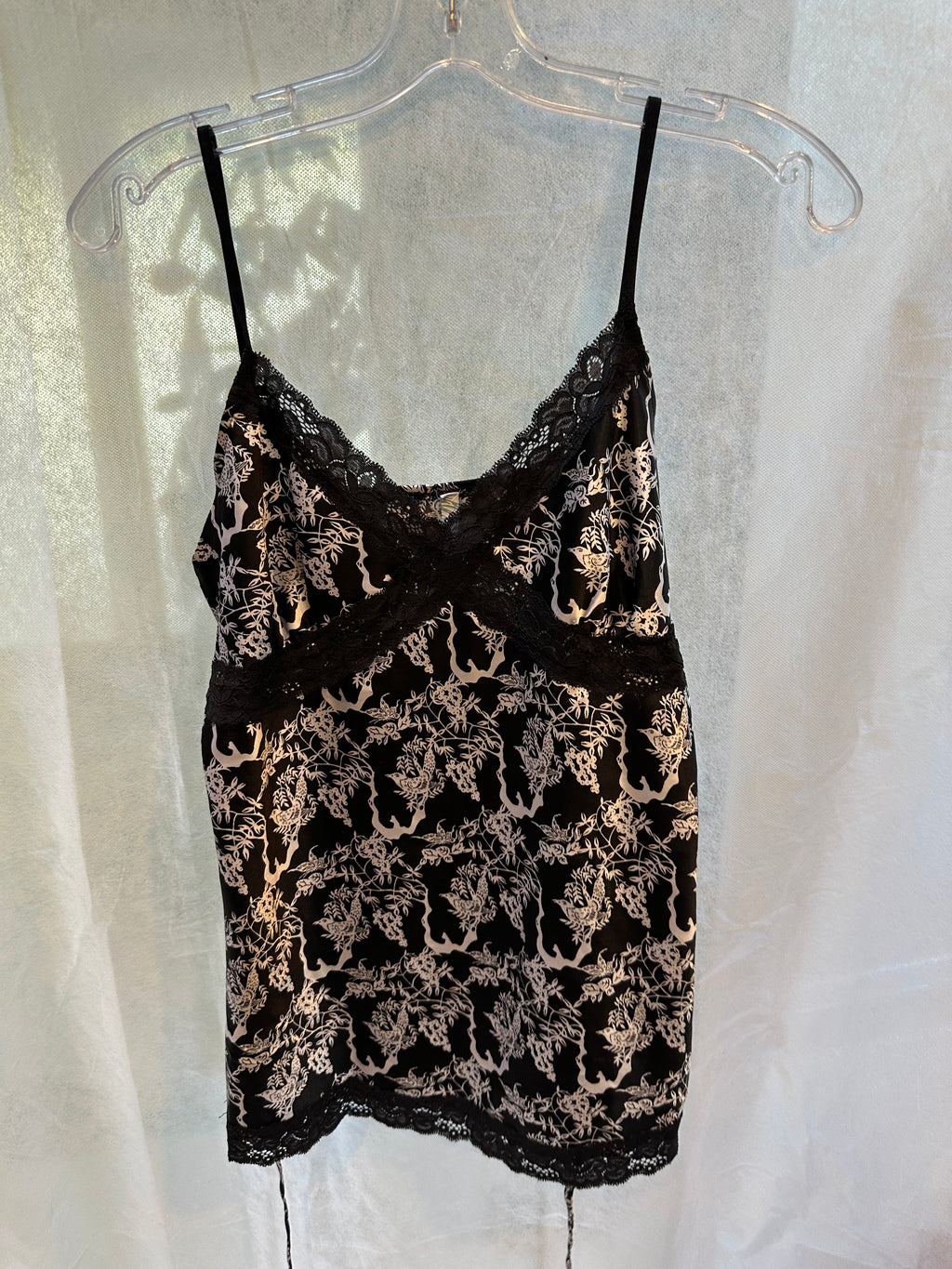 Kismet lace tie back tank