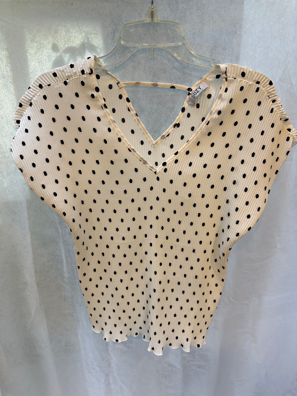 Suzy Shier pleat polka dot top