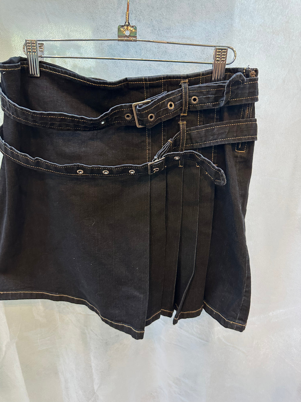 Armor jeans half pleat skirt