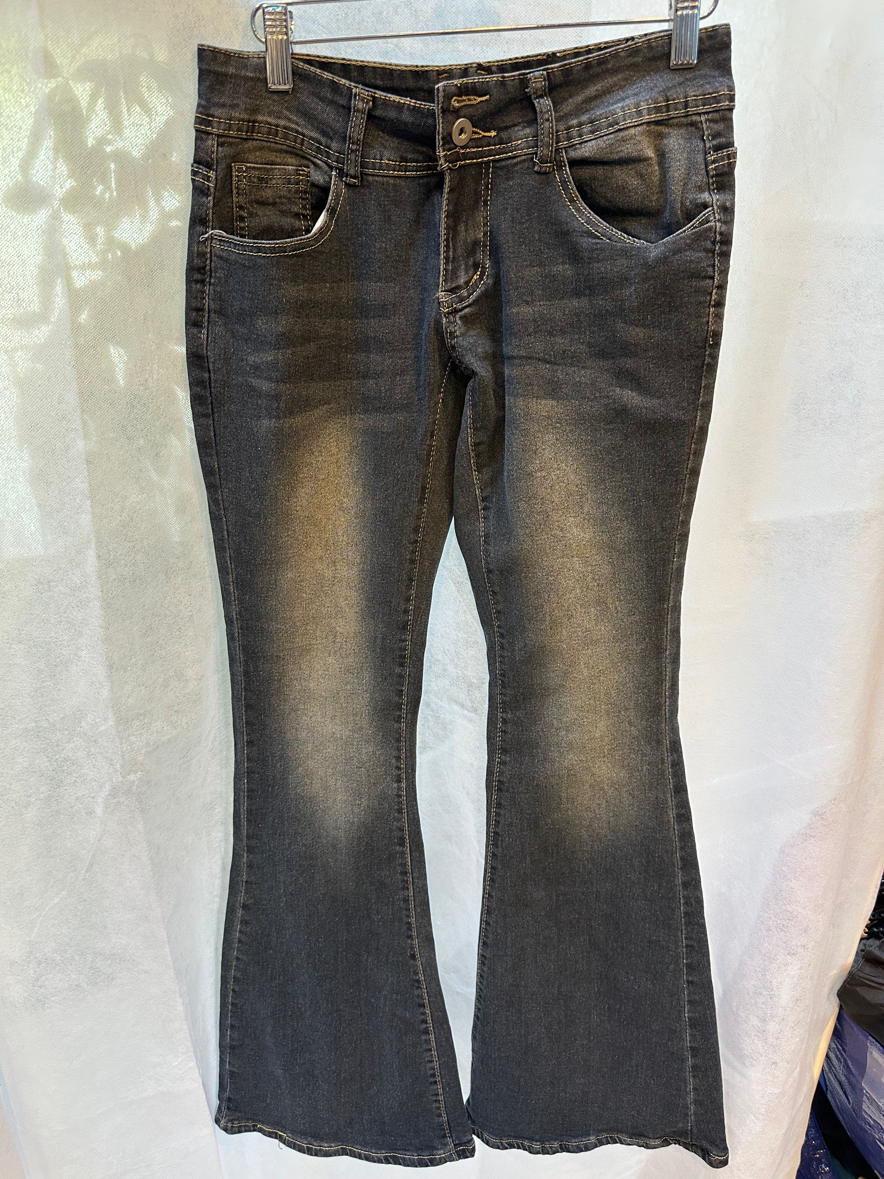 Flare washed jeans