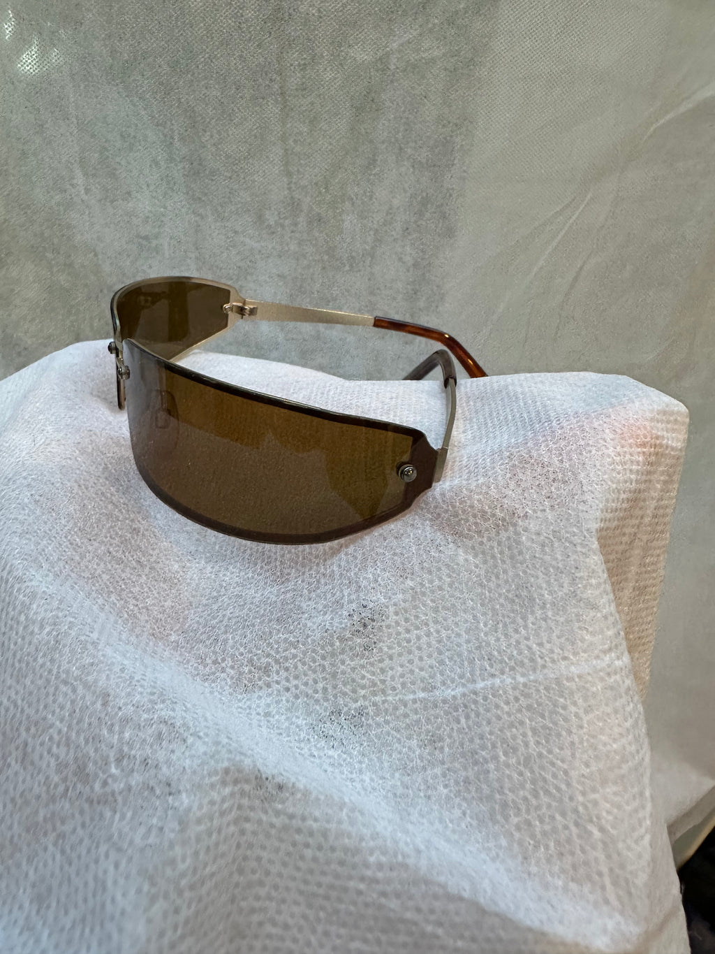 Brown sunglasses