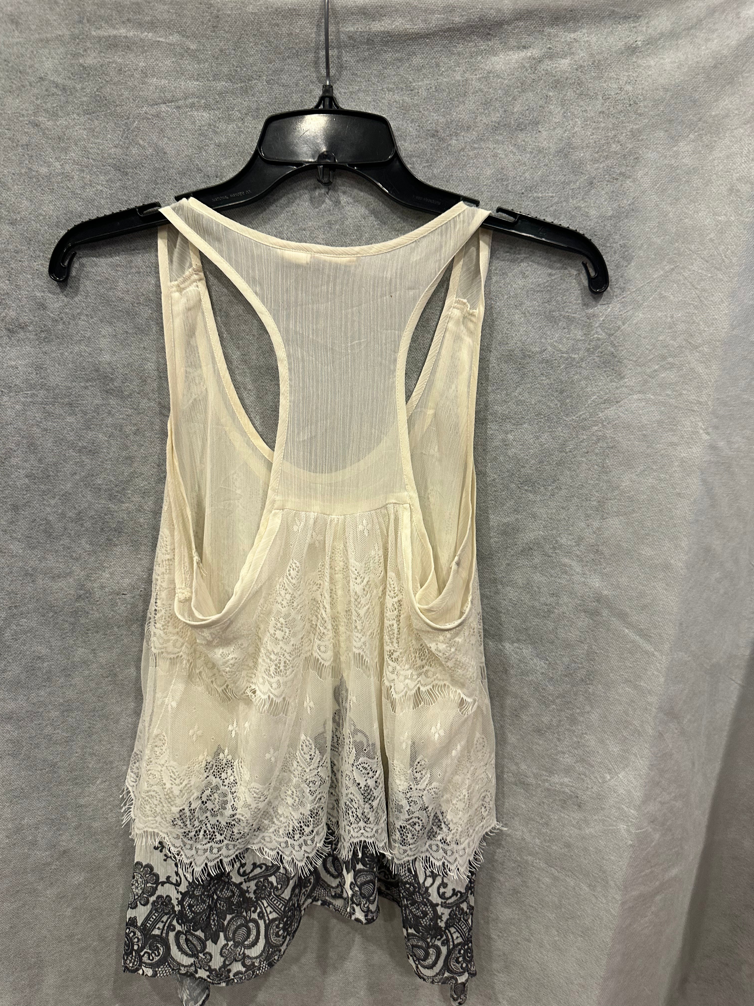 MUDD lace layered tank