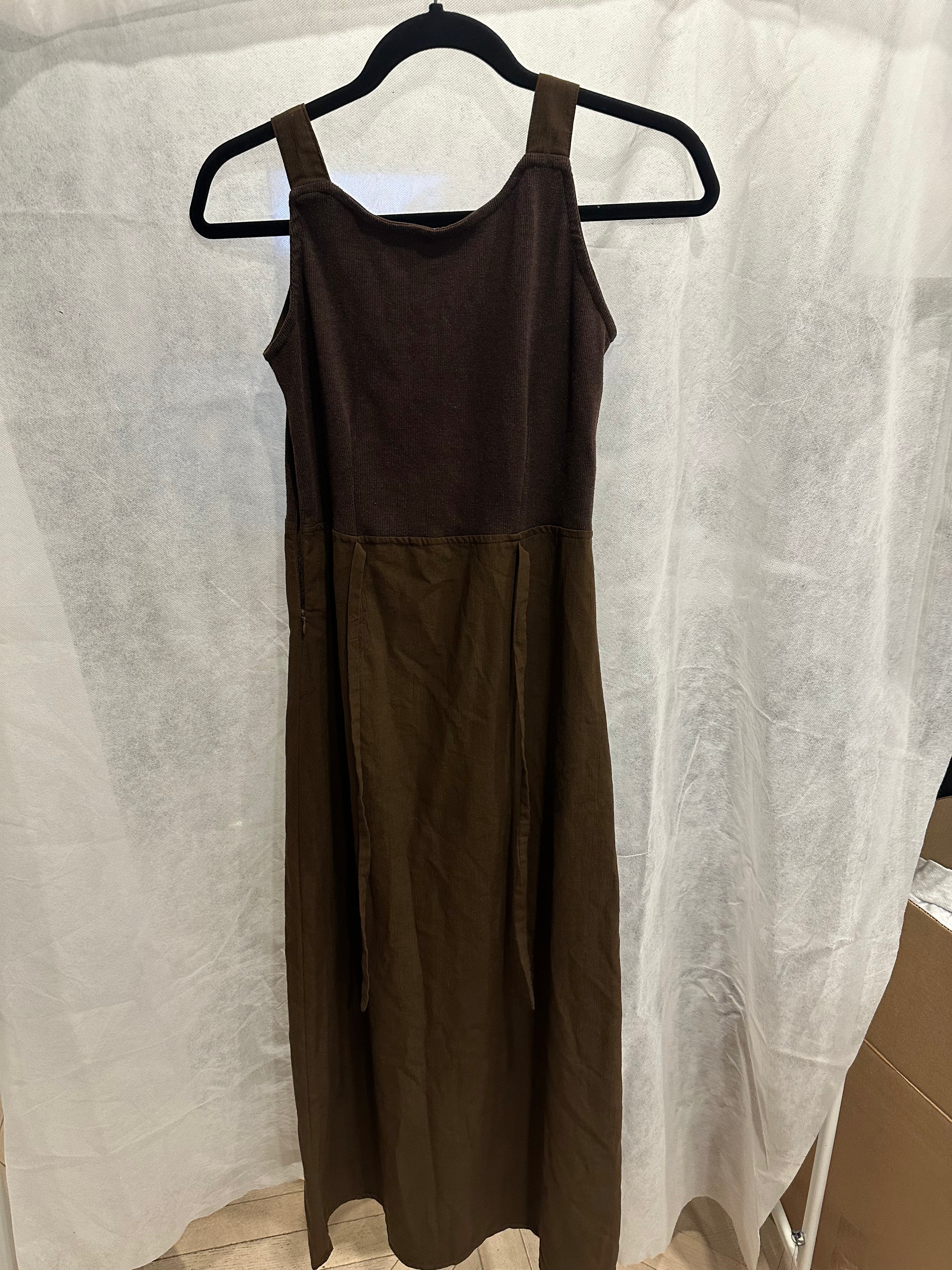 Girl club brown dress